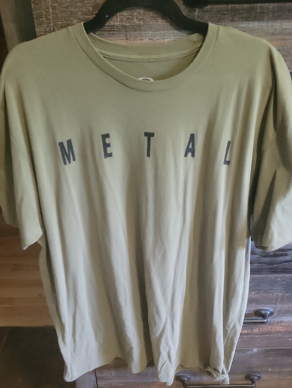 Oakley METAL Graphic Short Sleeve Tee in Olive